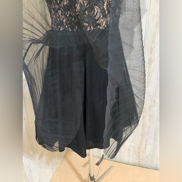 NWT Xscape Black and Nude Lace Pleated Skirt Halter Evening Cocktail Dress Sz 10 - Picture 11 of 16